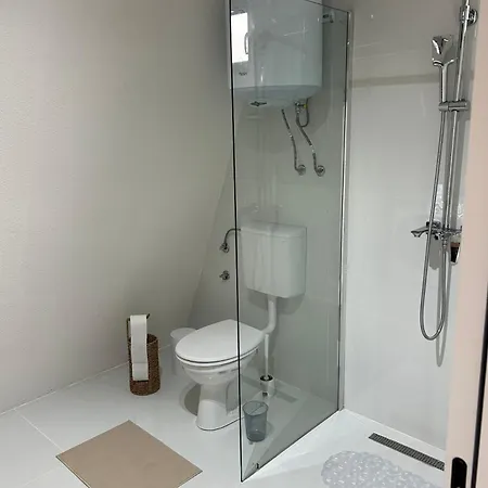 A Frame House Slavuljica