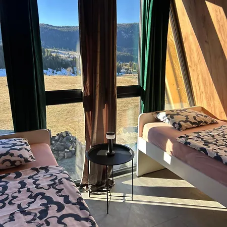 A Frame House Slavuljica