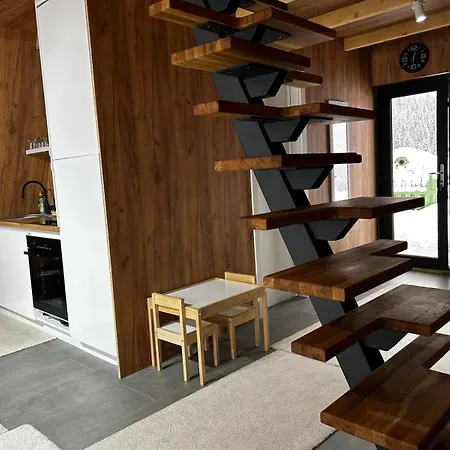 A Frame House Slavuljica